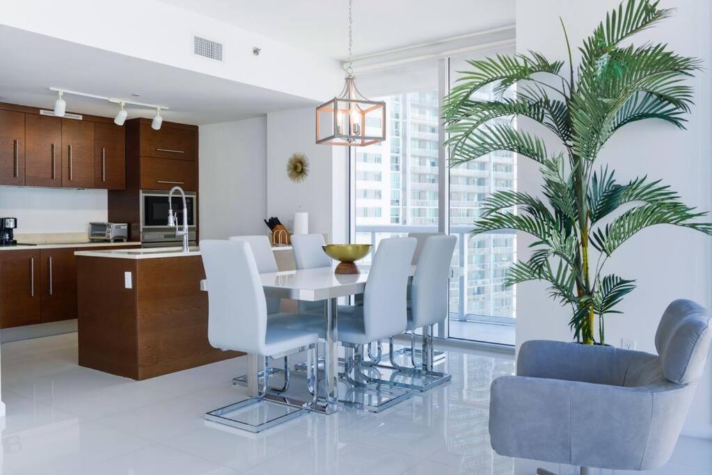Wonderful 2 Bedroom Apt With Ocean Views At Icon Brickell Miami Exterior photo