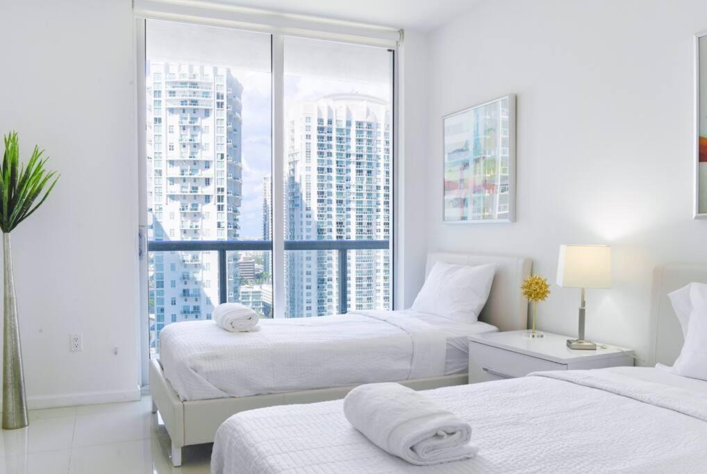 Wonderful 2 Bedroom Apt With Ocean Views At Icon Brickell Miami Exterior photo