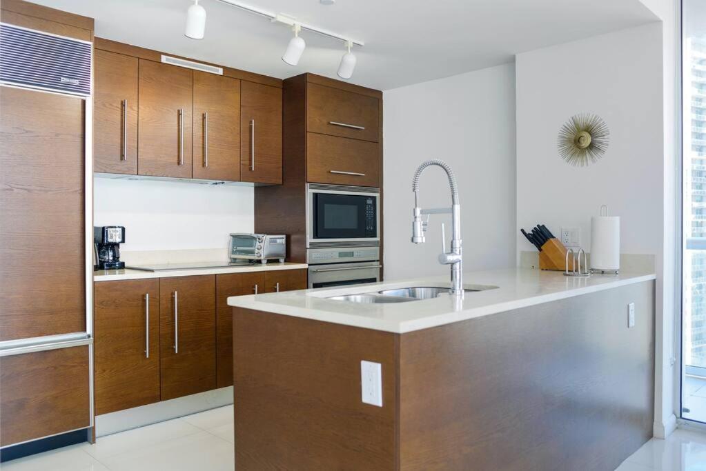 Wonderful 2 Bedroom Apt With Ocean Views At Icon Brickell Miami Exterior photo