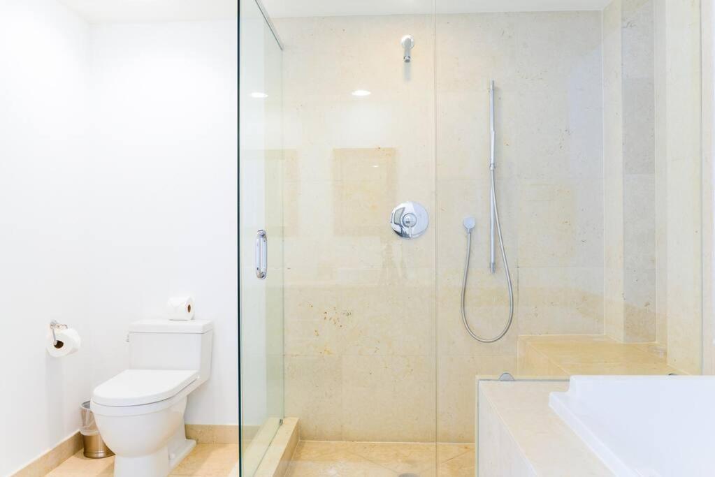 Wonderful 2 Bedroom Apt With Ocean Views At Icon Brickell Miami Exterior photo