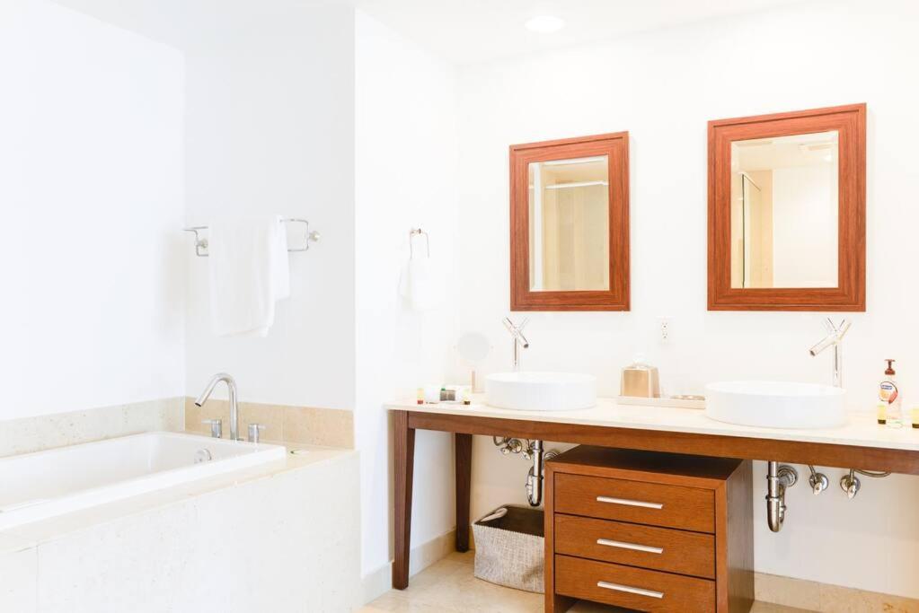 Wonderful 2 Bedroom Apt With Ocean Views At Icon Brickell Miami Exterior photo